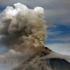 Dos nuevas erupciones del volcán Mayon de Filipinas