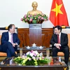 Vicepremier vietnamita recibe al secretario de Estado en Cancillería de Reino Unido
