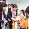 Presidenta parlamentaria de Vietnam destaca importancia de prestar mayor apoyo a niños con cáncer