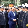 Inspecciona Premier de Vietnam actividades de la armada 