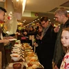 Destacan alta participación en Festival de Comida Callejera de Vietnam en Rusia 