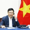 Vicepremier vietnamita mantiene conversación telefónica con canciller de Malasia