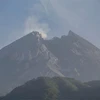 Reporta Indonesia erupción del volcán Merapi con nubes de mil 250 metros de altura