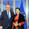 Presidenta parlamentaria de Vietnam sostuvo encuentro con titular de la Comisión Europea