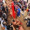Juego de la soga en postura sentada, peculiaridad del festival de templo vietnamita