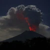 Entra en erupción volcán Agung en Bali, Indonesia