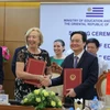 Amplían Vietnam y Uruguay cooperación en educación
