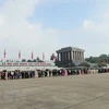 Rinden vietnamitas homenaje al Presidente Ho Chi Minh en ocasión de Día de Reunificación Nacional
