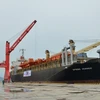 Recibe puerto en provincia vietnamita de Binh Thuan primer barco extranjero