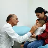 Realizará médico estadounidense operaciones quirúrgicas gratuitas a niños vietnamitas