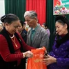 Entregan regalos del Tet a desfavorecidos en provincia vietnamita de Quang Tri