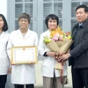 Reconocen a mujeres científicas en Vietnam por sus aportes en investigación de la influenza