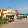 Laos reabre puertas fronterizas para facilitar los negocios