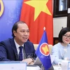 Copresiden Vietnam y China foro virtual de Asia Oriental 