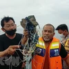 Indonesia: Detectan posibles señales de caja negra del avión estrellado 