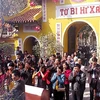 Visitan pagoda en primeros días del Año Nuevo