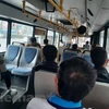 Hanoi relaja medidas de distanciamiento en transporte público