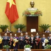Aprueba Parlamento designación de 12 ministros y titulares de sectores de Vietnam 