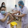 Casi 68 mil personas vacunadas contra COVID-19 en Vietnam 