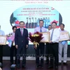 Honran a personas con destacados méritos en labores sobre vietnamitas en extranjero 