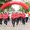  Miles de personas participan en Carrera Olímpica por la salud pública en Hanoi
