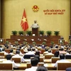 Presidente del Parlamento insta a fortalecer apoyo a personas con méritos revolucionarios en Vietnam