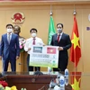 Arabia Saudita dona equipos médicos a Vietnam para combatir el COVID-19
