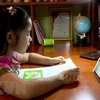 Decenas de localidades vietnamitas organizan enseñanza en línea y por televisión