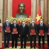 Presidente vietnamita asigna tareas a nuevos embajadores del país en el exterior