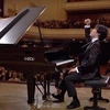Alumno de legendario pianista vietnamita gana concurso internacional de piano Chopin