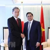 Vietnam valora aportes del exjefe de Gobierno japonés al fomento de nexos bilaterales