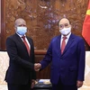 Presidente de Vietnam recibe a embajador sudafricano