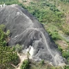 Contemplen rocas de elefantes de la Altiplanicie Occidental de Vietnam