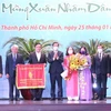 Autoridades de Ciudad Ho Chi Minh transmiten felicitaciones por el Tet a vietnamitas en ultramar