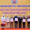 Provincia vietnamita exporta primer lote de carbón del Año Nuevo Lunar 2022