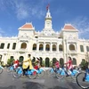 Efectúan en Ciudad Ho Chi Minh desfile de túnica tradicional Ao Dai