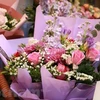 Florece mercado vietnamita de regalos por el Día Internacional de la Mujer