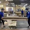 Vietnam fija meta de ingresar 18 mil 500 millones de dólares para exportación de madera en 2025
