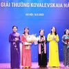 Entregan premio Kovalevskaia 2021 a destacadas científicas vietnamitas