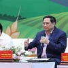 Primer ministro de Vietnam sostiene diálogo con agricultores