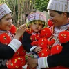 Preservan la belleza de trajes tradicionales de étnia Dao rojo en provincia de Yen Bai 