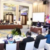 Funcionarios públicos deben ser más flexibles y creativos, según ministra vietnamita