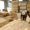 Estados Unidos extiende investigación contra madera contrachapada de Vietnam