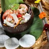 Ensalada con núcleo de cocotero, especialidad de región occidental de Vietnam