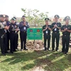 Jóvenes oficiales de guardia fronteriza camboyana y vietnamita impulsan intercambios