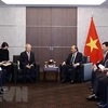 Presidente recibe a grupos sucoreanos con operaciones comerciales en Vietnam