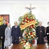 Dirigentes vietnamitas felicitan a comunidad católica en ocasión de Navidad 