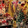 Resulta vibrante mercado de adornos de Navidad en Hanoi