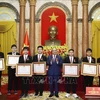 Presidente vietnamita enaltece a estudiantes galardonados en Olimpiadas Internacionales