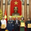 Presidente vietnamita alaba ejemplares con acciones bondadosas 